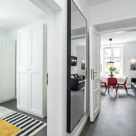 Apartment Rentplanet - Debniki Ii